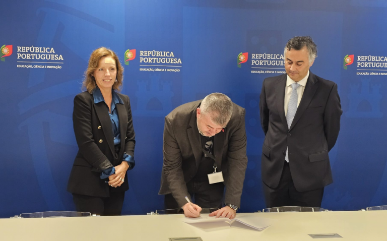 FNE assina Protocolo Negocial do Estatuto da Carreira Docente com o MECI